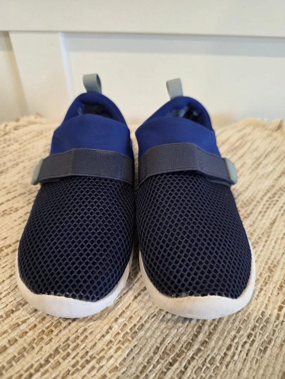 🌊 Cat & Jack Boys Girls Kids Size 12 Pull On Velcro Water Shoes